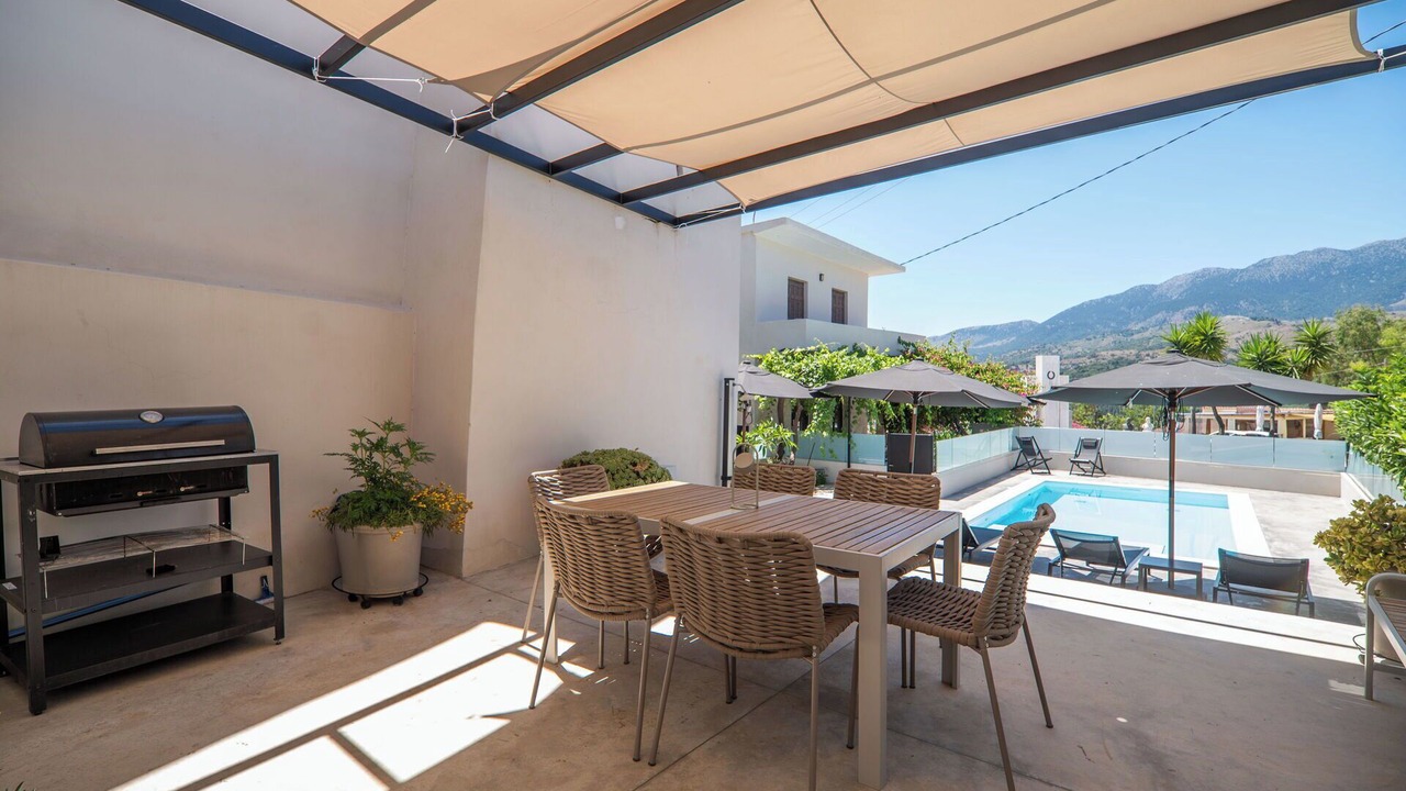 Photo of Patio Balcony in Nipos