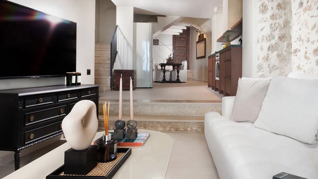 Photo of Livingroom in Adele