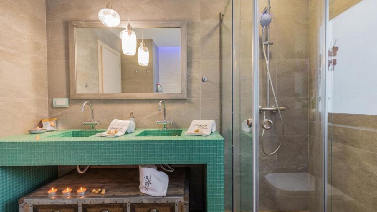 Photo of Bathroom in Gaitanion