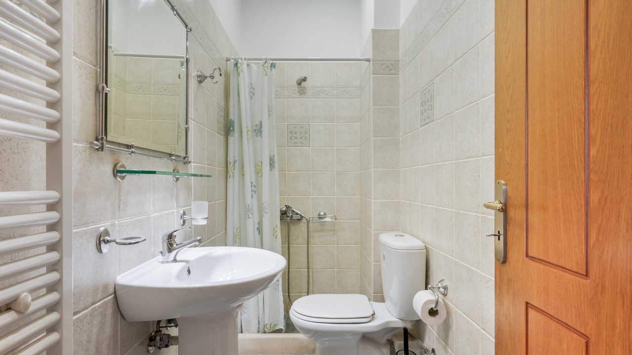 Photo of Bathroom in Monopari