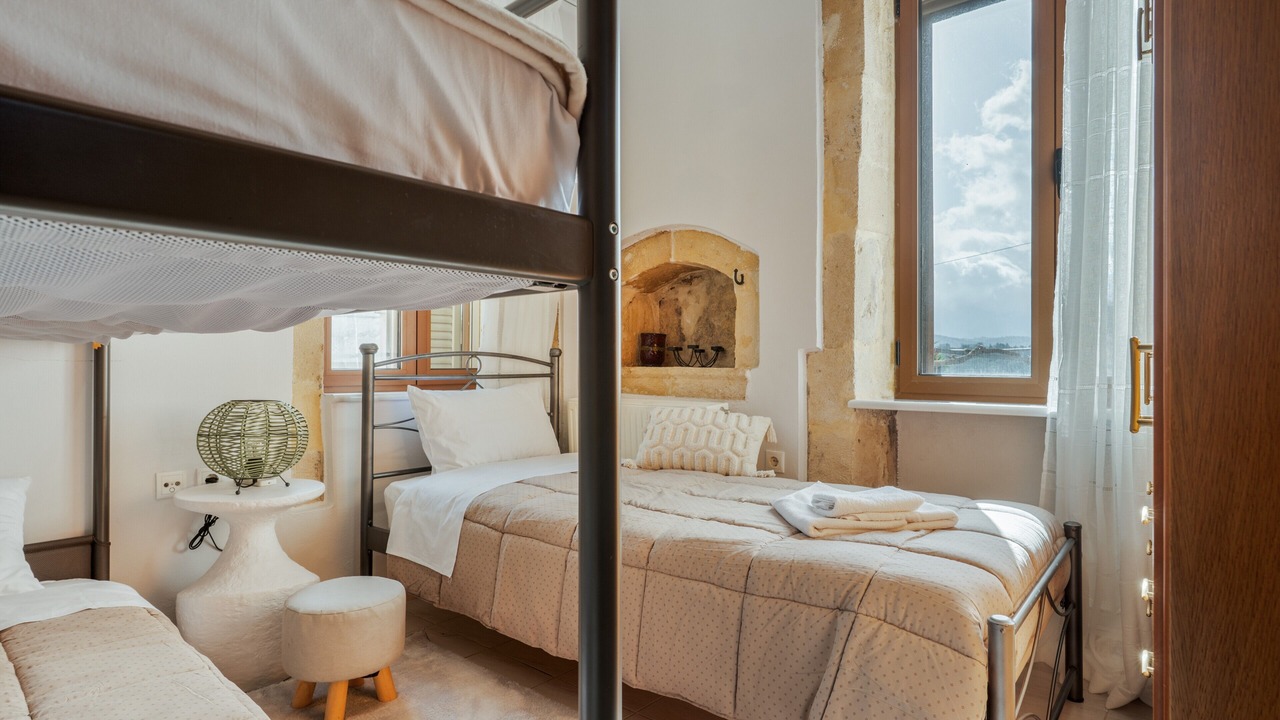 Photo of Bedroom in Monopari