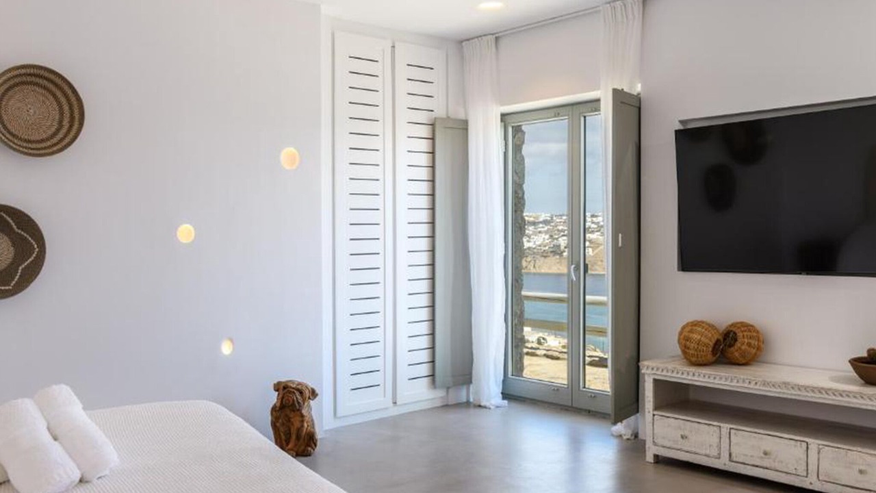 Photo of Bedroom in Ornos
