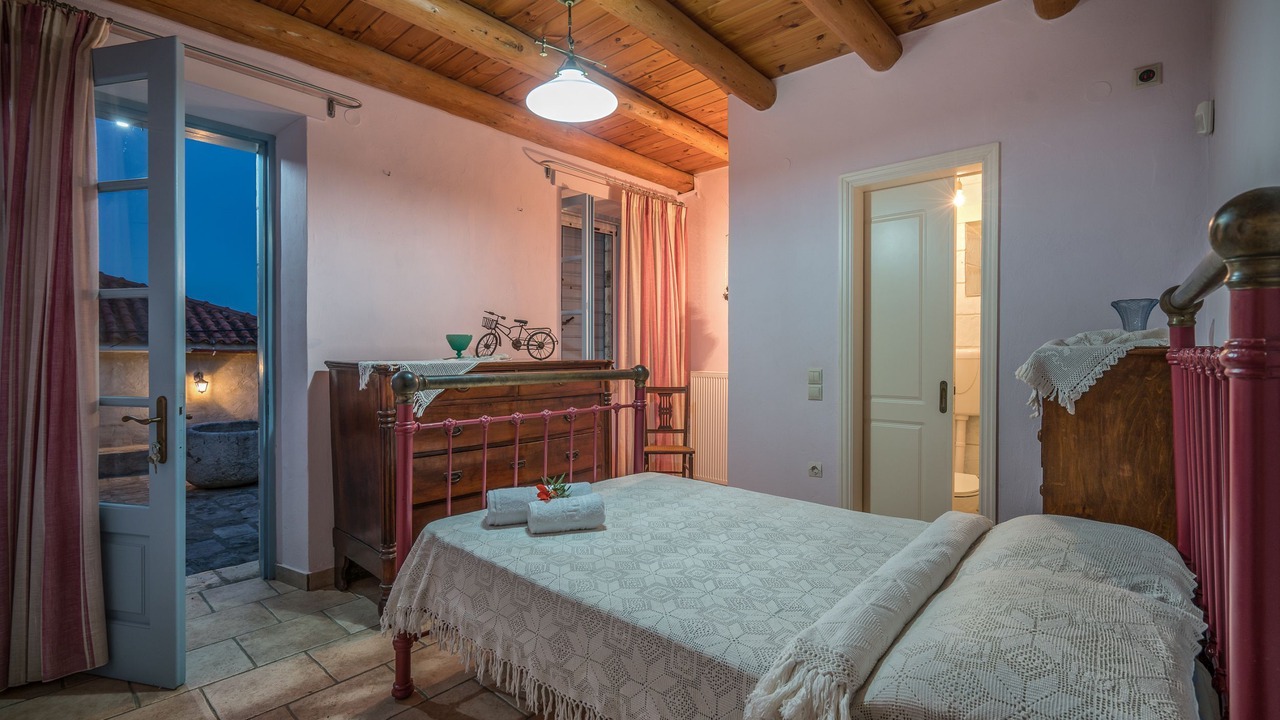 Photo of Bedroom in Kallithea