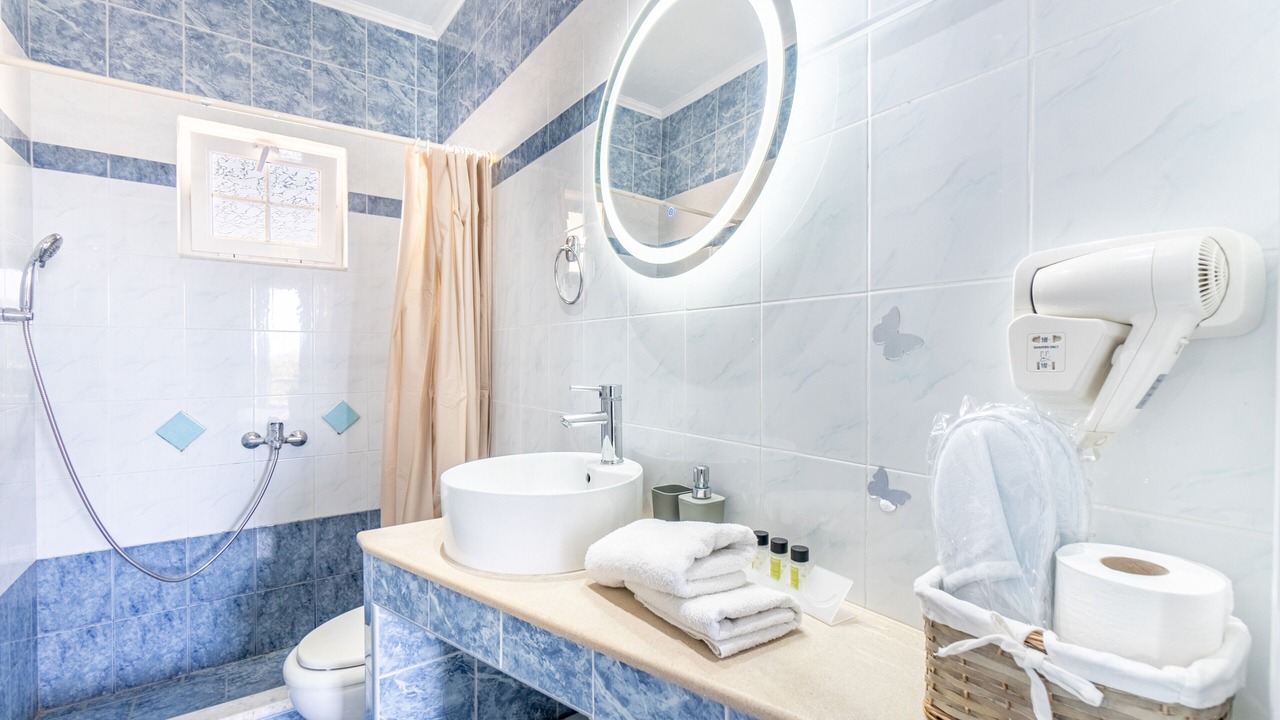 Photo of Bathroom in Lakones