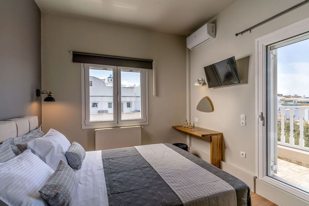 Photo of Bedroom in Oia
