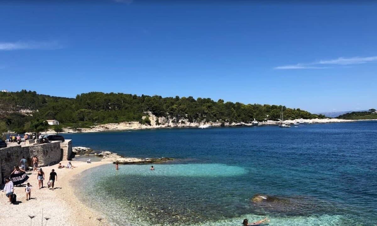 Photo of Others in Gaios