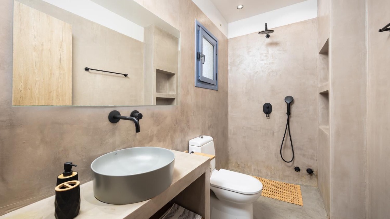 Photo of Bathroom in Mesovounia