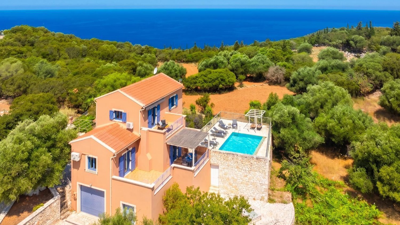 Photo of Outdoor in Mesovounia