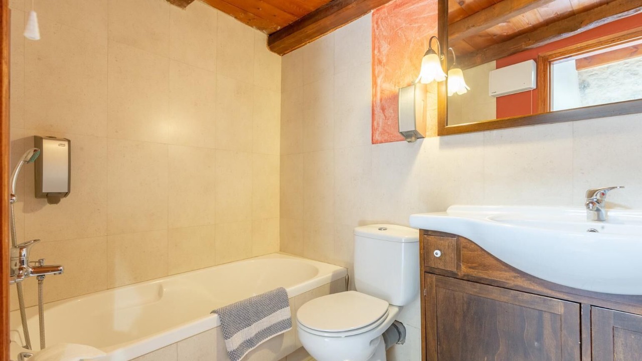 Photo of Bathroom in Monopari