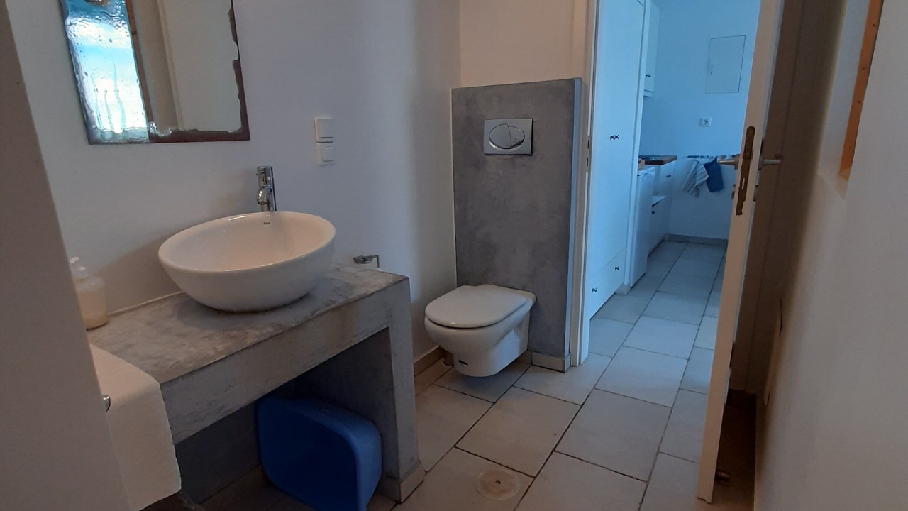 Photo of Bathroom in Vathi
