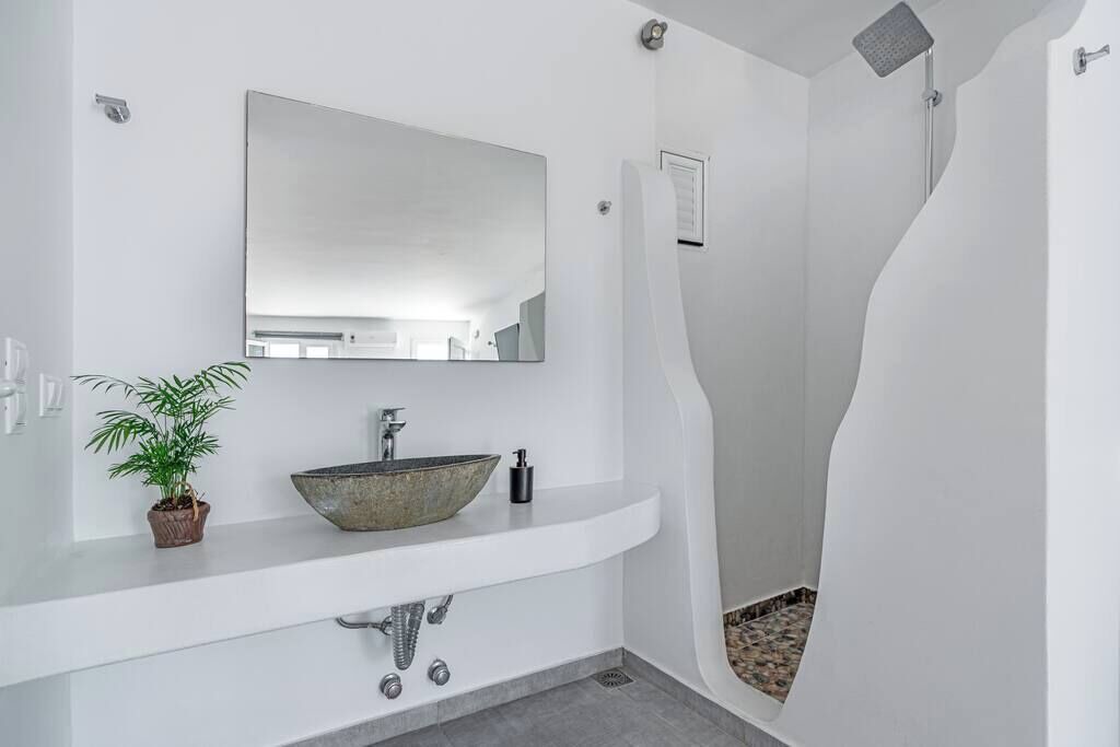 Photo of Bathroom in Glastros