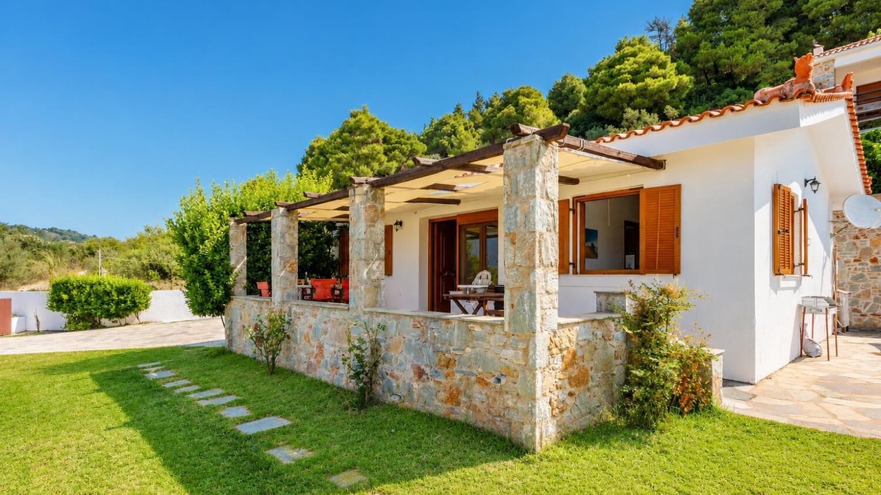 Photo of Outdoor in Glossa