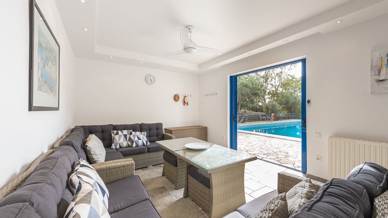Photo of Livingroom in Lavreotiki