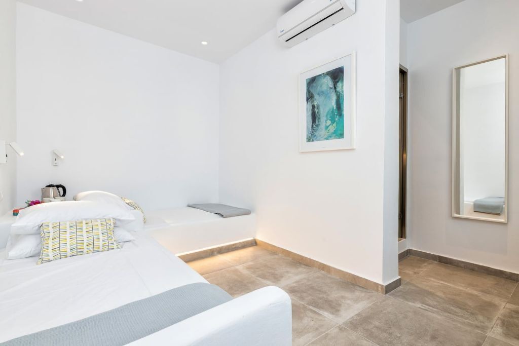 Photo of Bedroom in Parikia