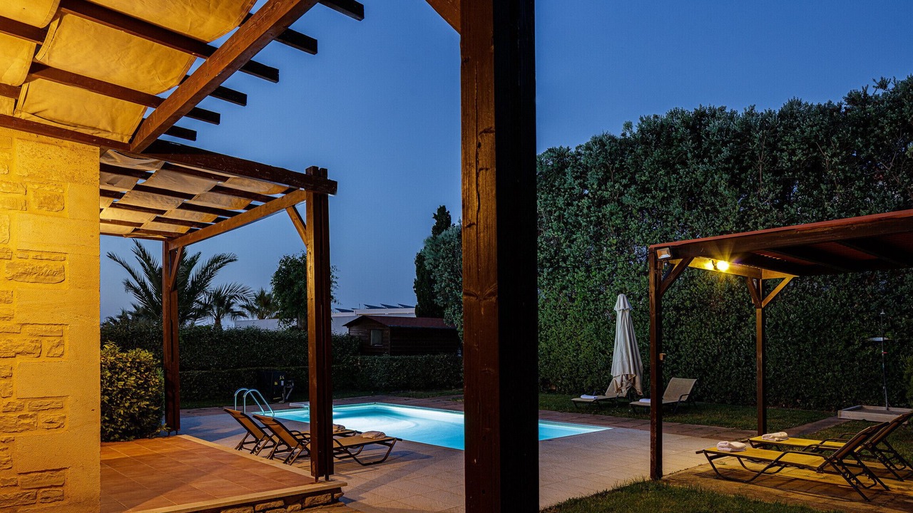 Photo of Outdoor in Adelianos Kampos