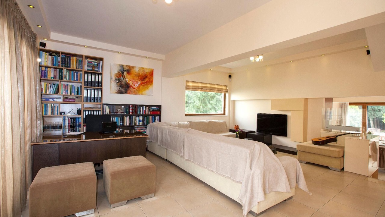 Photo of Livingroom in Asgourou