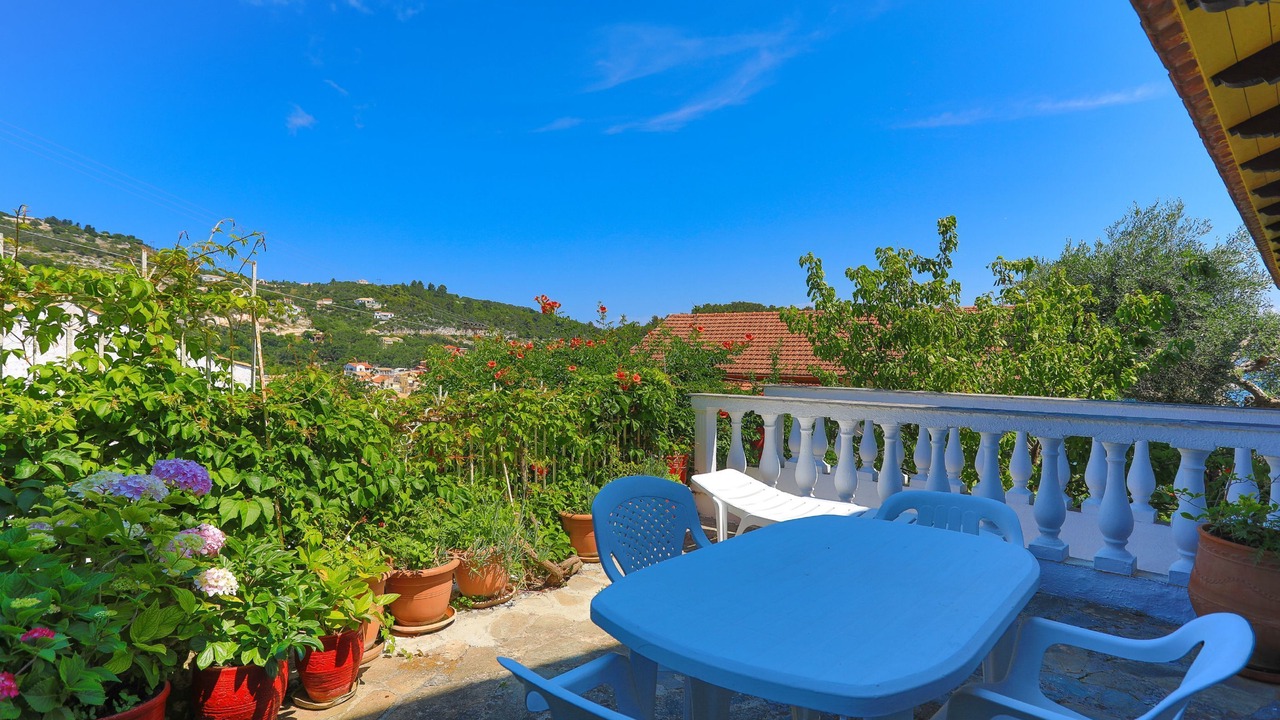 Photo of Others in Gaios