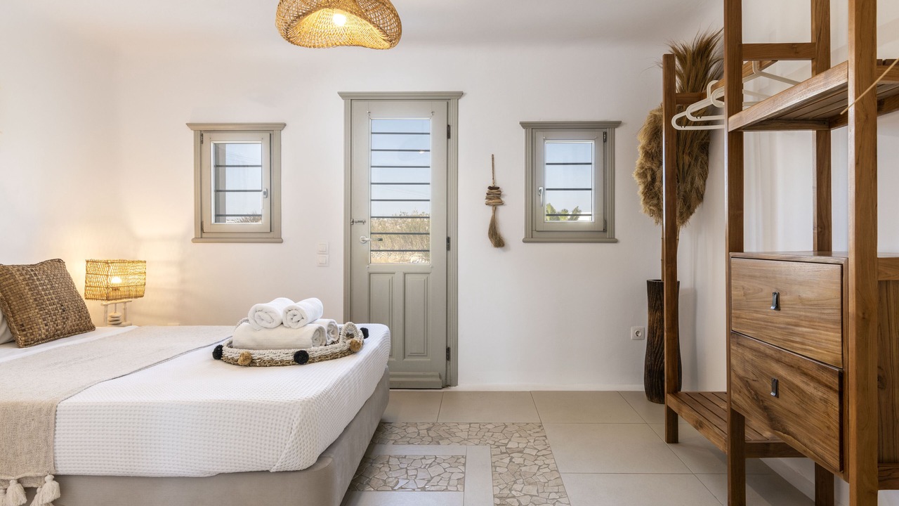 Photo of Bedroom in Platis Gialos