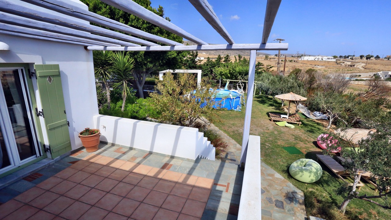 Photo of Outdoor in Piso Livadi