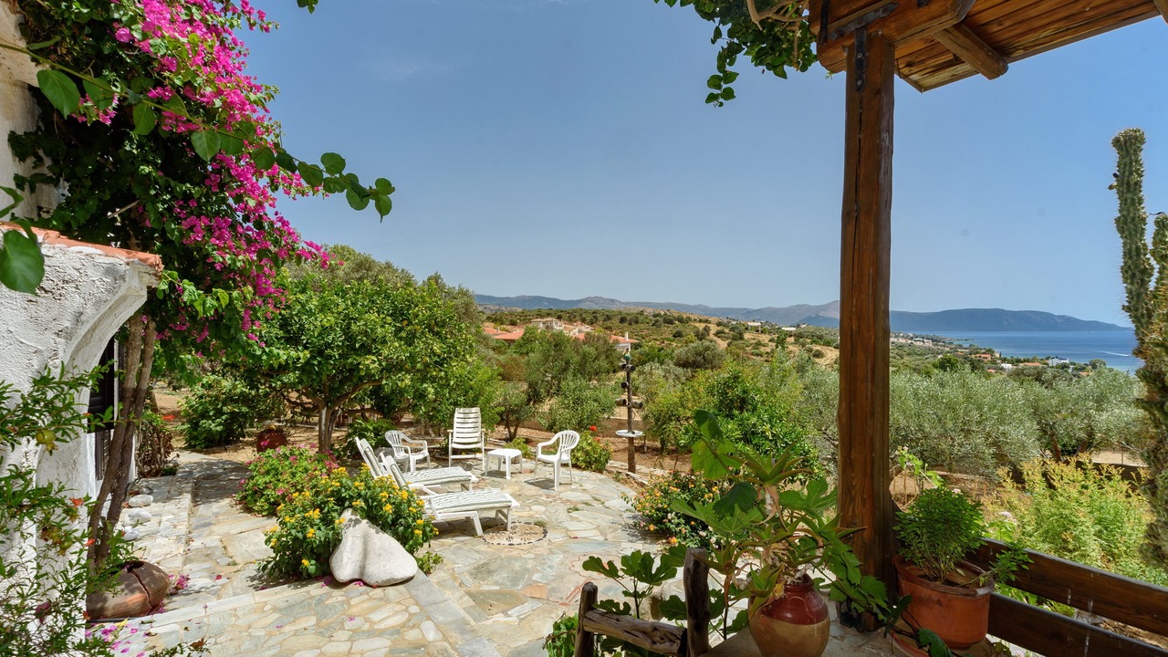 Photo of Patio Balcony in Karystos