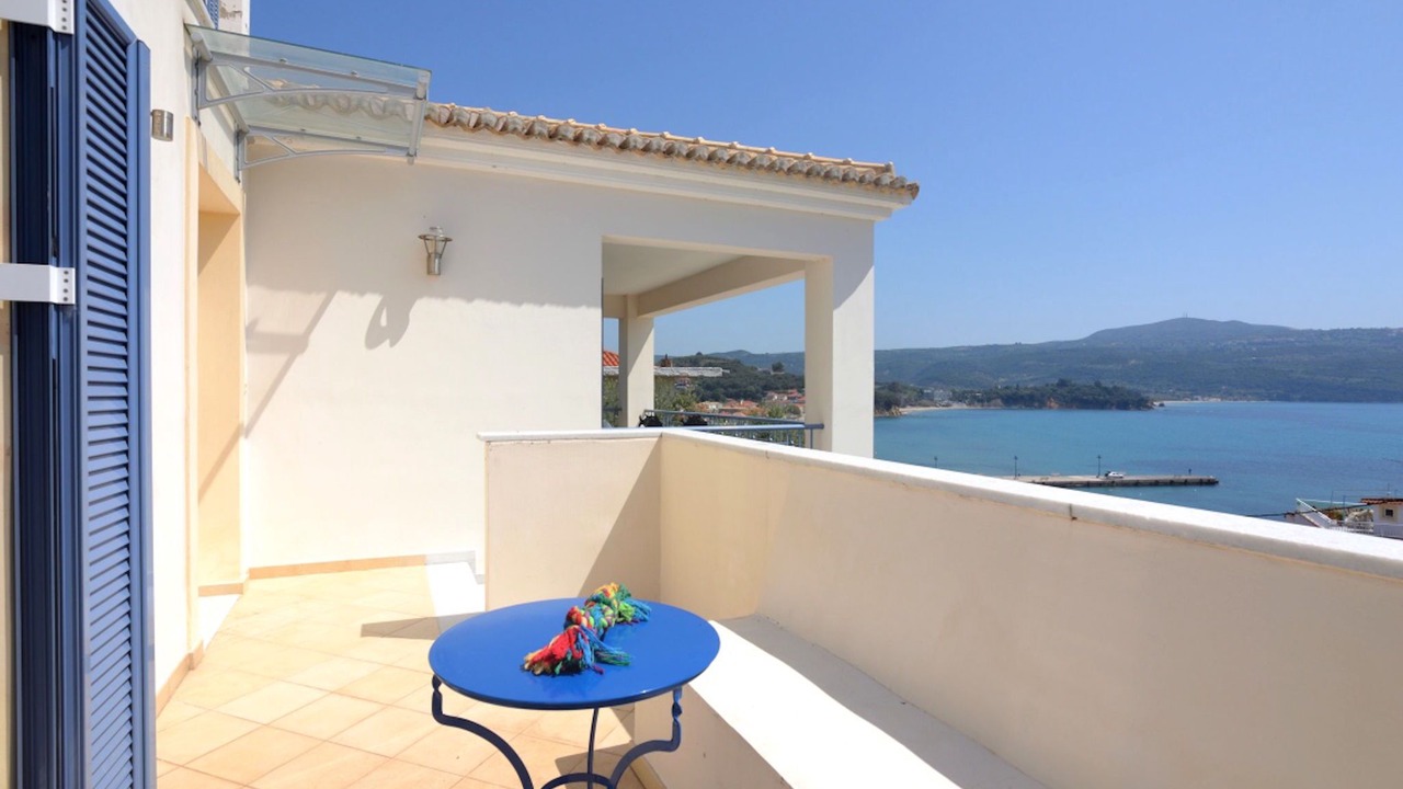 Photo of Patio Balcony in Foinikounta