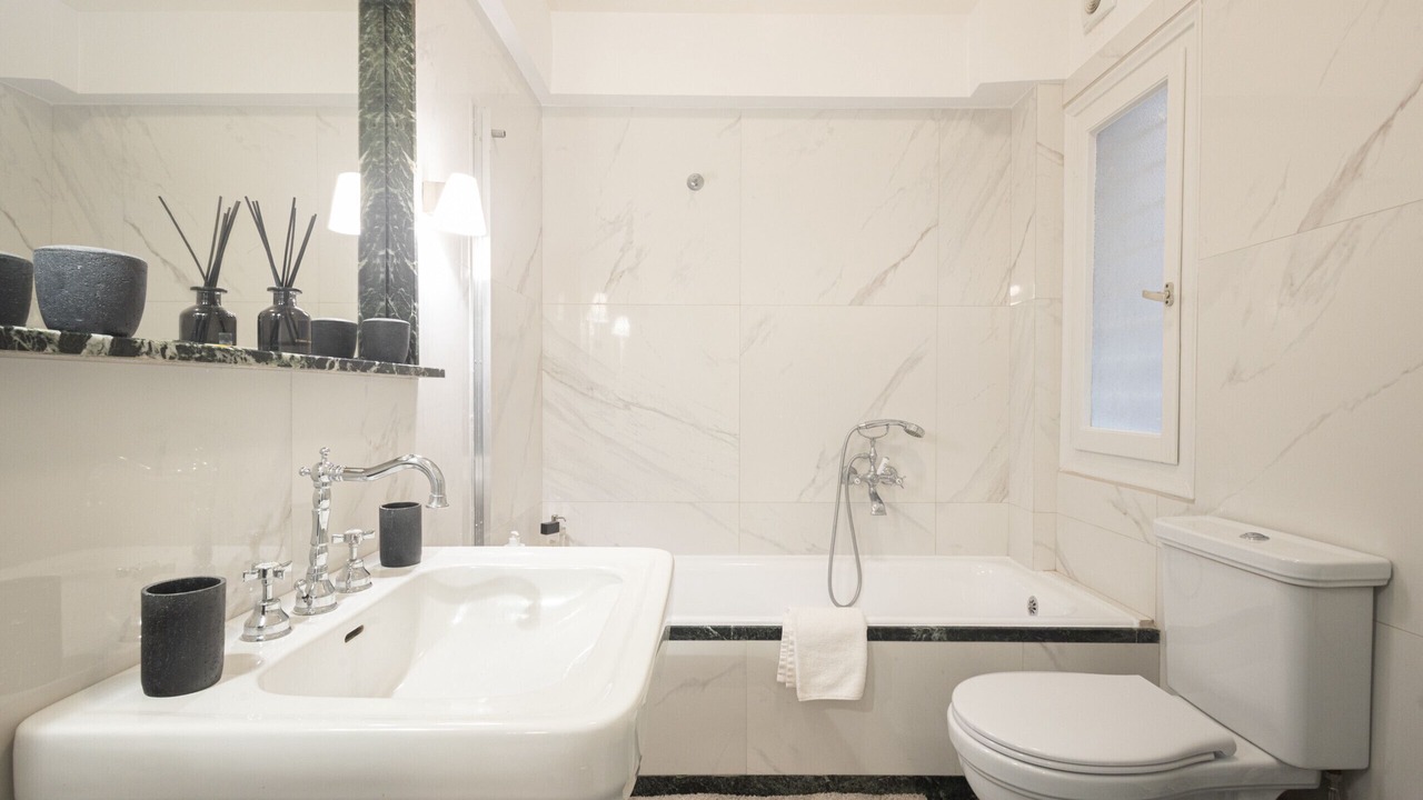 Photo of Bathroom in Makrigianni