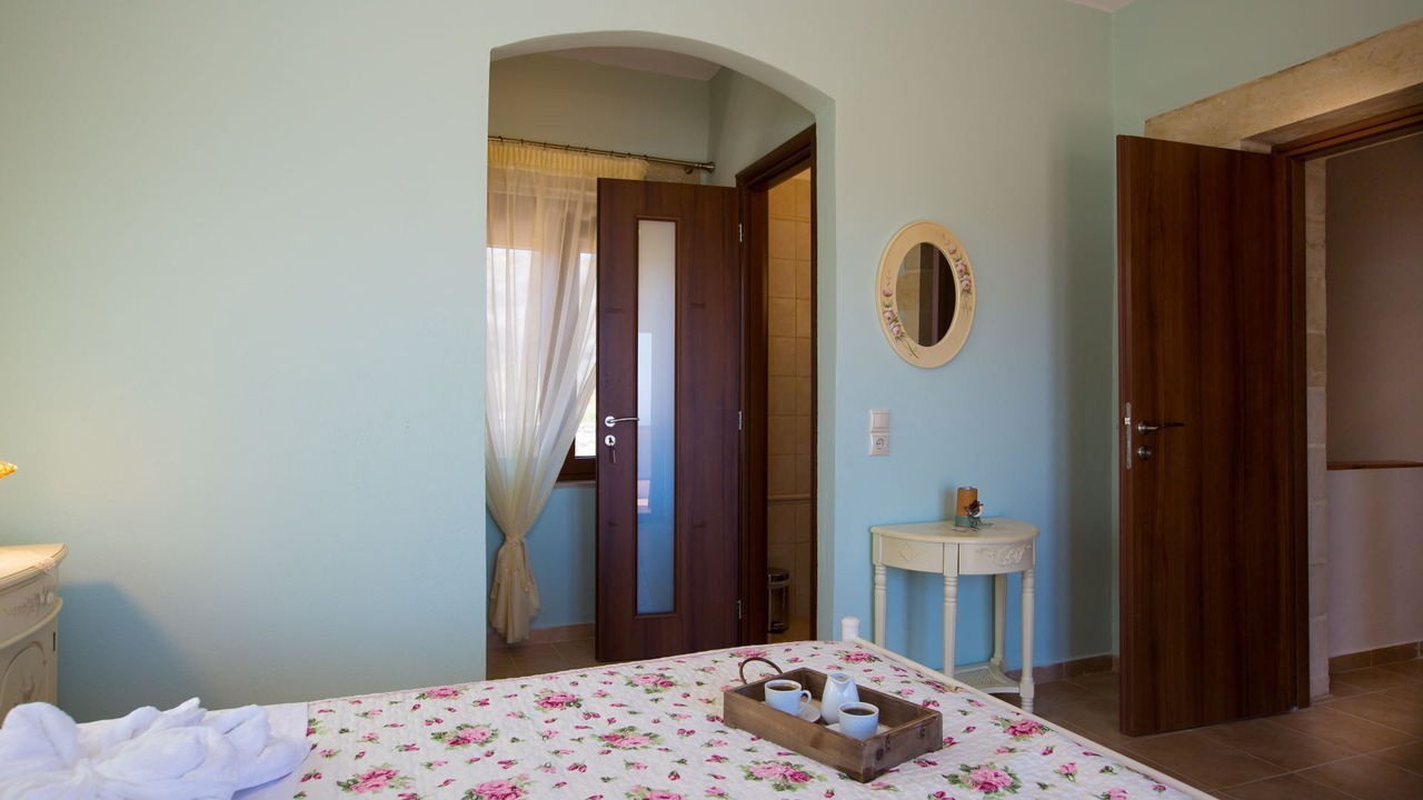 Photo of Bedroom in Kato Valsamonero