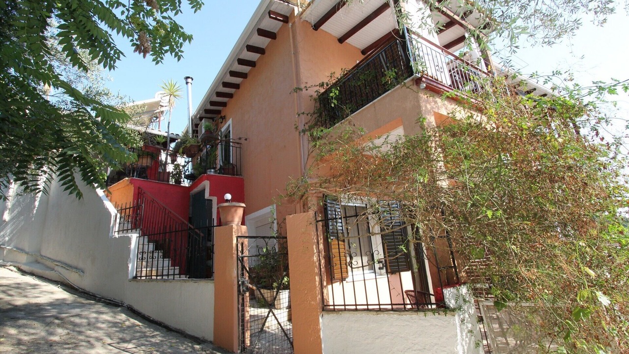 Photo of Others in Gaios