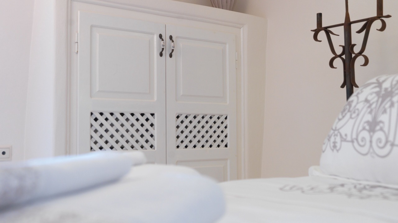 Photo of Bedroom in Oia