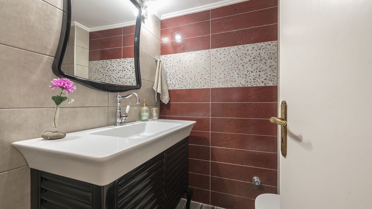 Photo of Bathroom in Plaka
