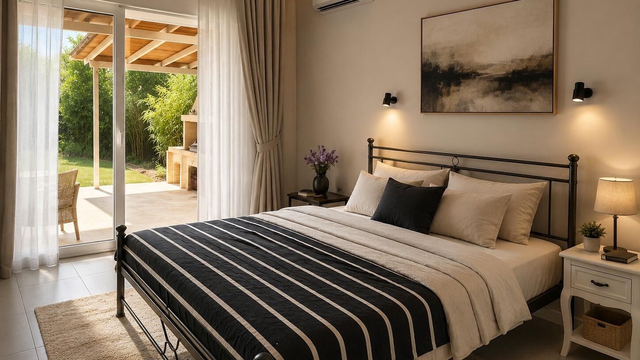 Photo of Bedroom in Petaleia