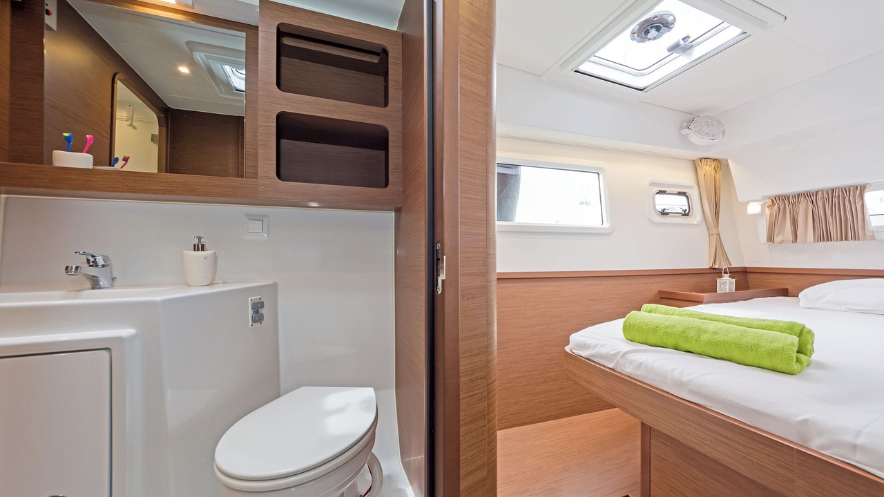 Photo of Bathroom in Lavrio