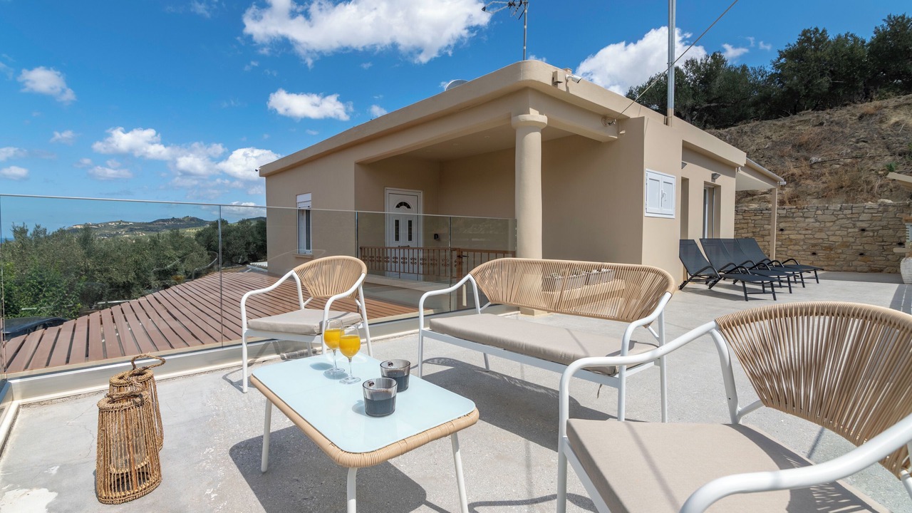 Photo of Patio Balcony in Makronas