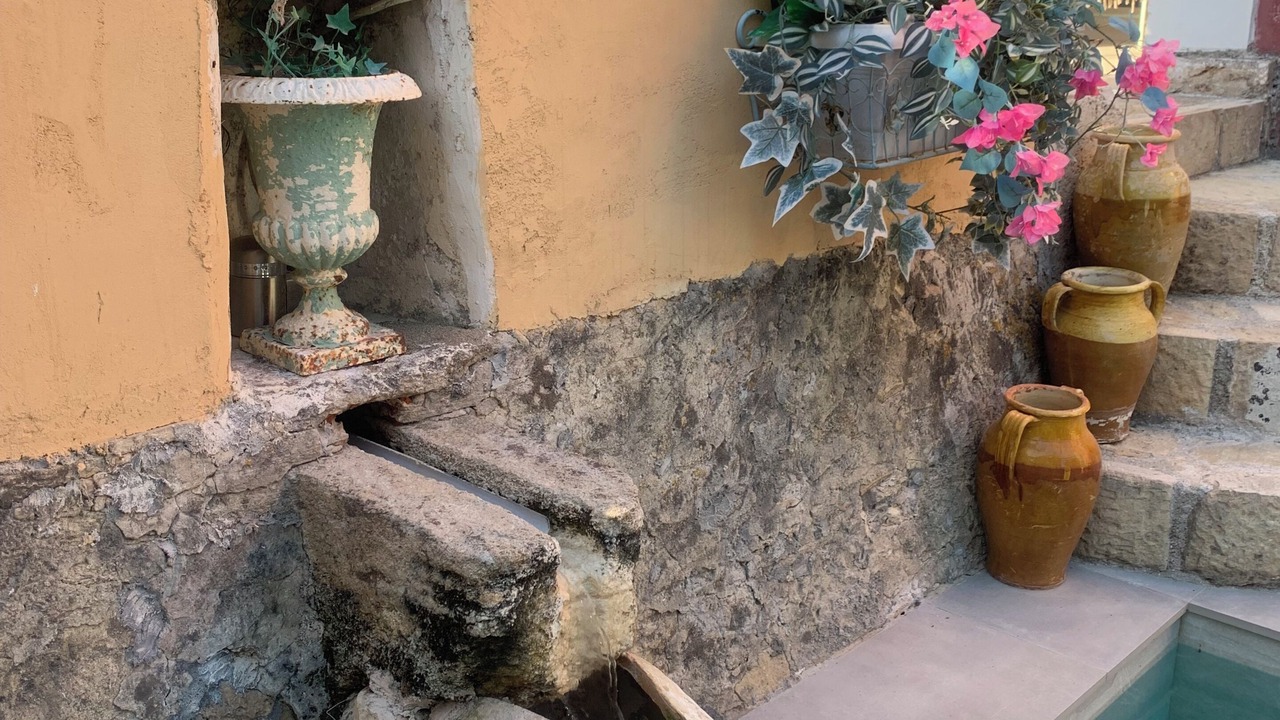 Photo of Outdoor in Neromilos