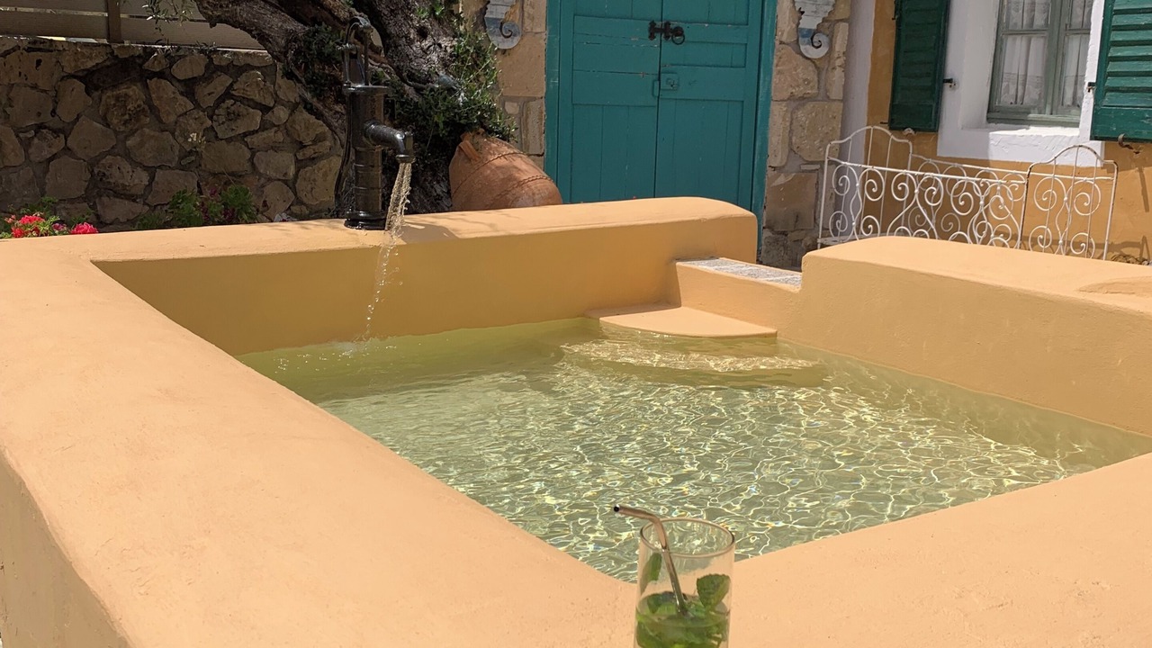 Photo of Outdoor in Neromilos