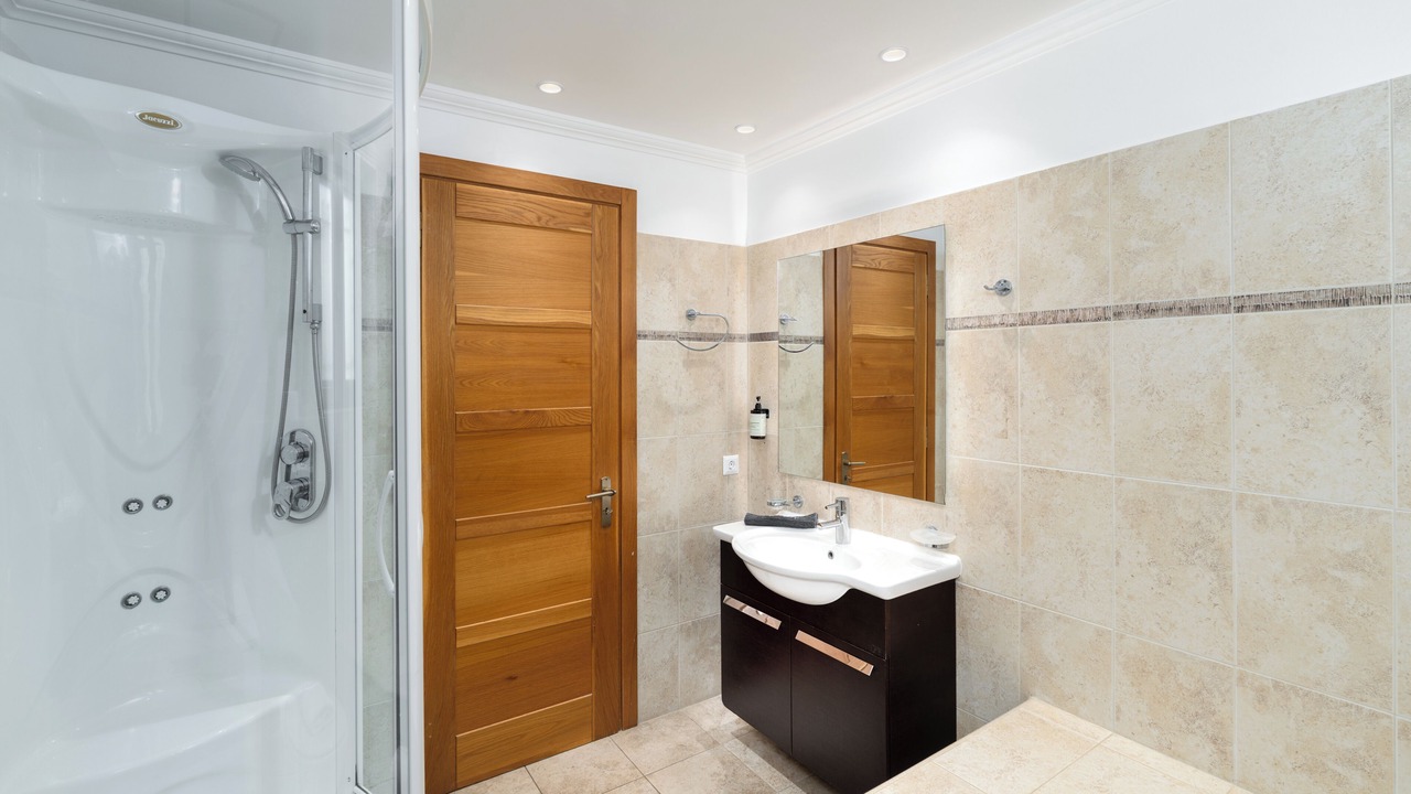 Photo of Bathroom in Spanokhorion
