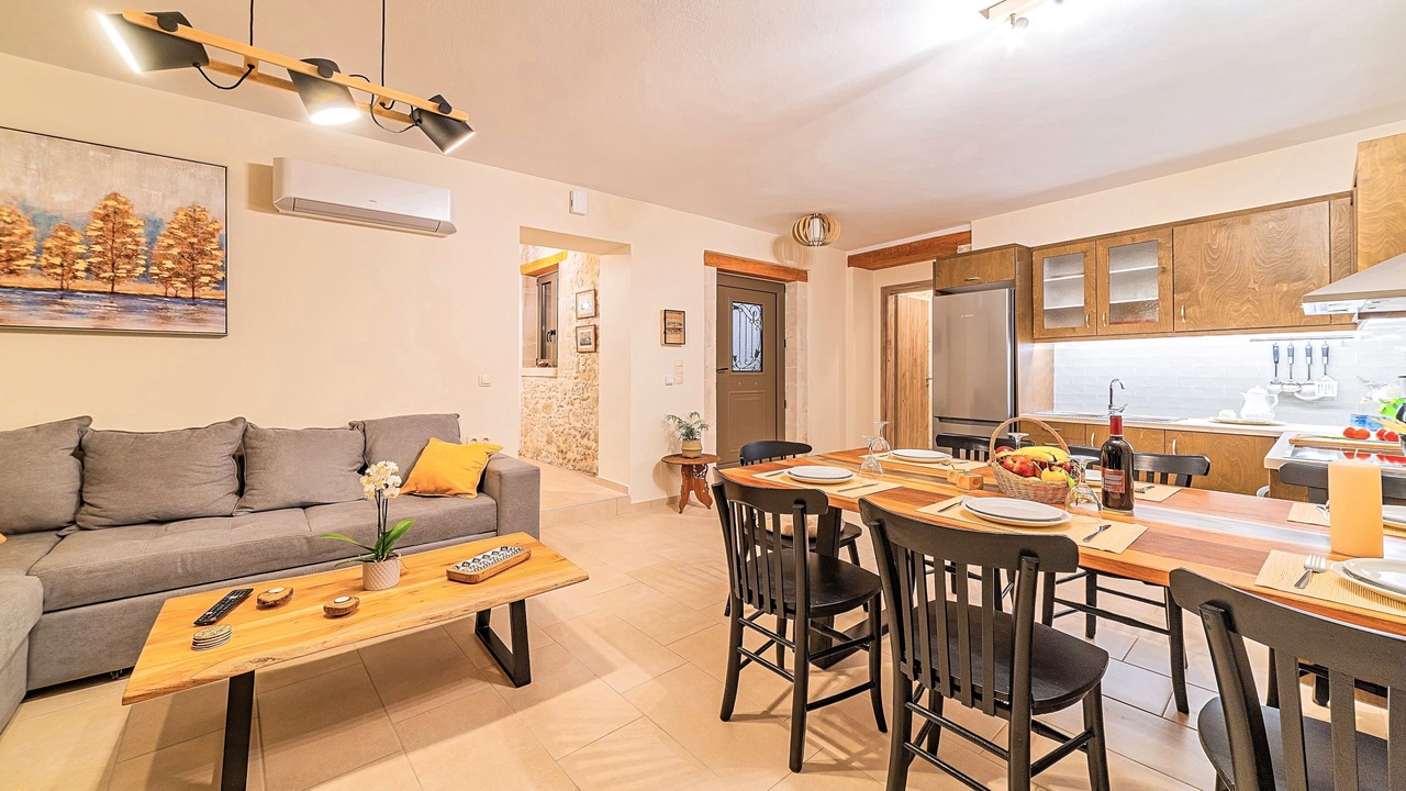 Photo of Livingroom in Agia Paraskevi