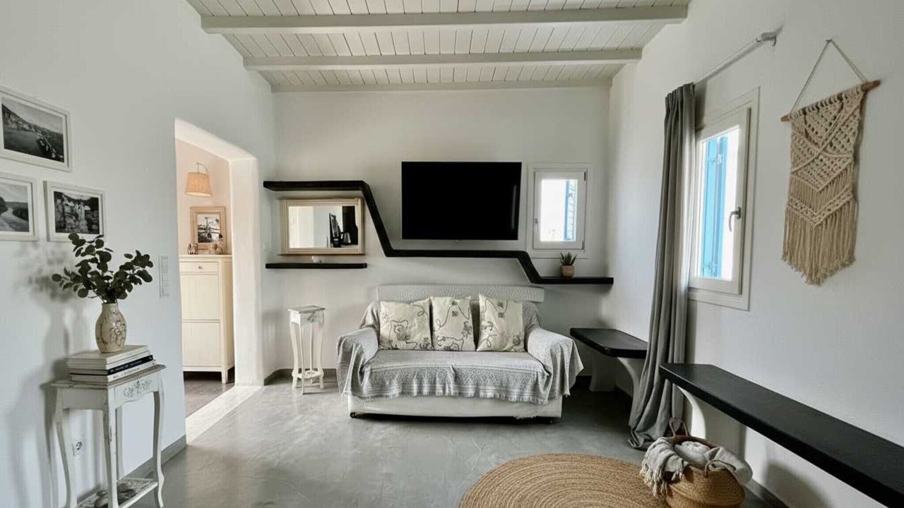 Photo of Livingroom in Panormos