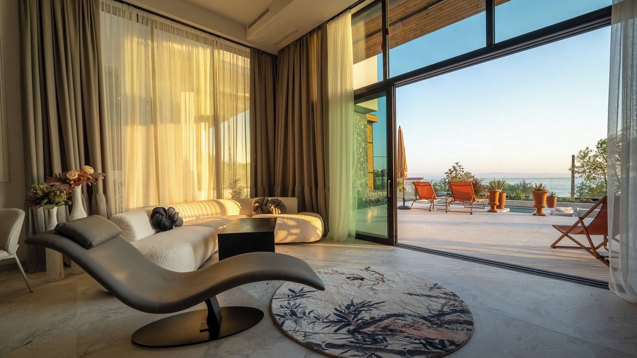 Photo of Livingroom in Polichrono
