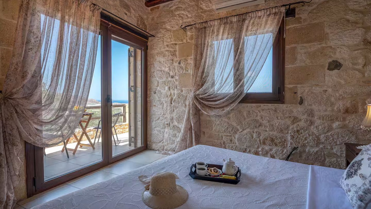 Photo of Bedroom in Limeniskos