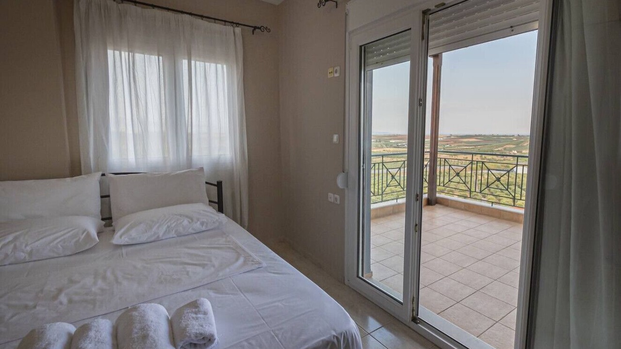 Photo of Bedroom in Nea Propontida