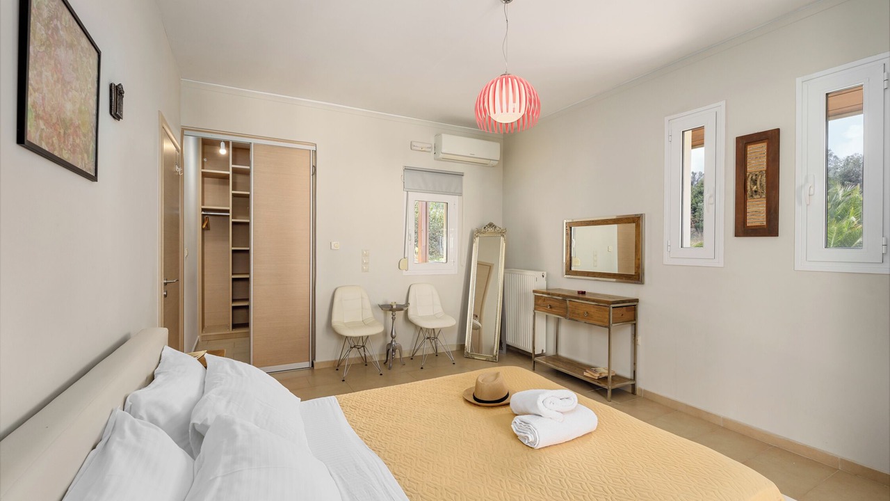 Photo of Bedroom in Pigianos Kampos