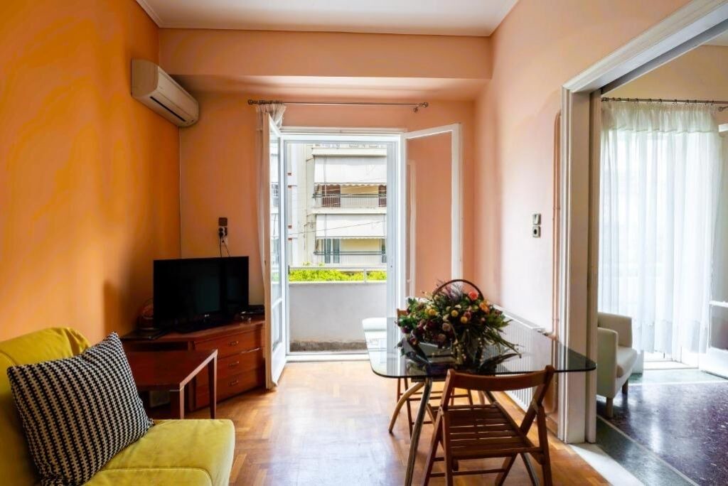 Photo of Livingroom in Neos Kosmos