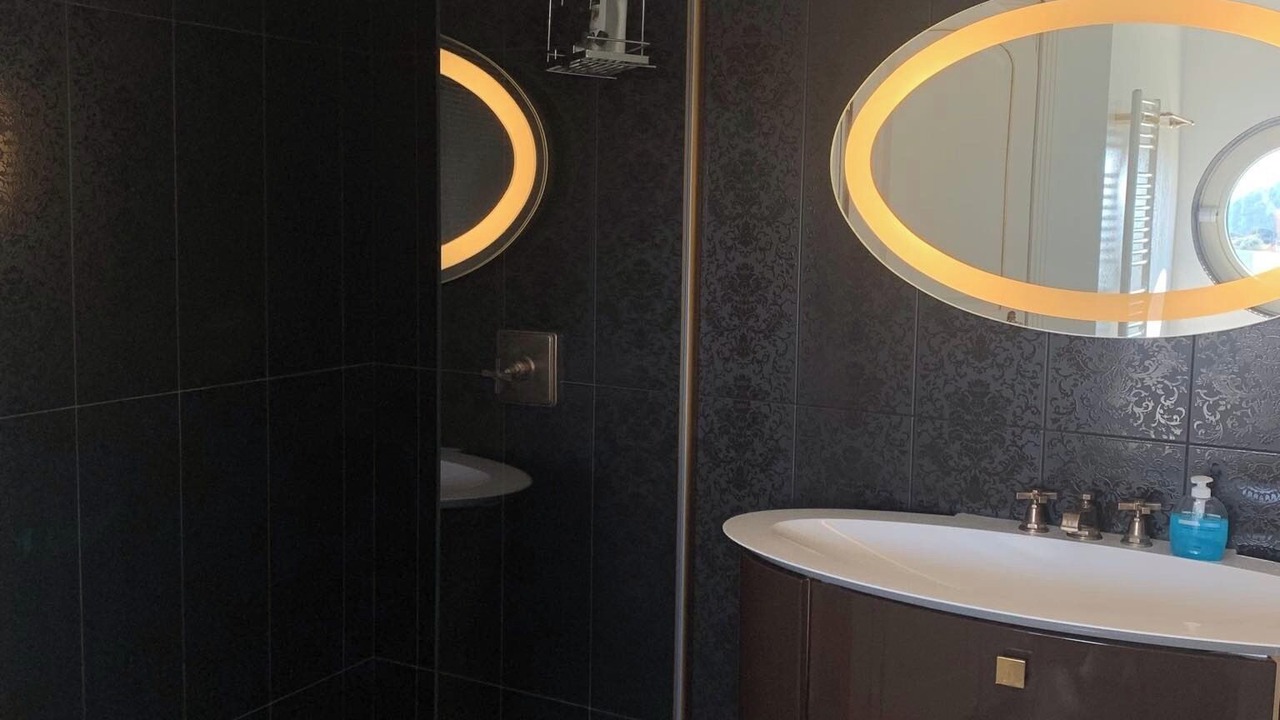 Photo of Bathroom in Anavyssos