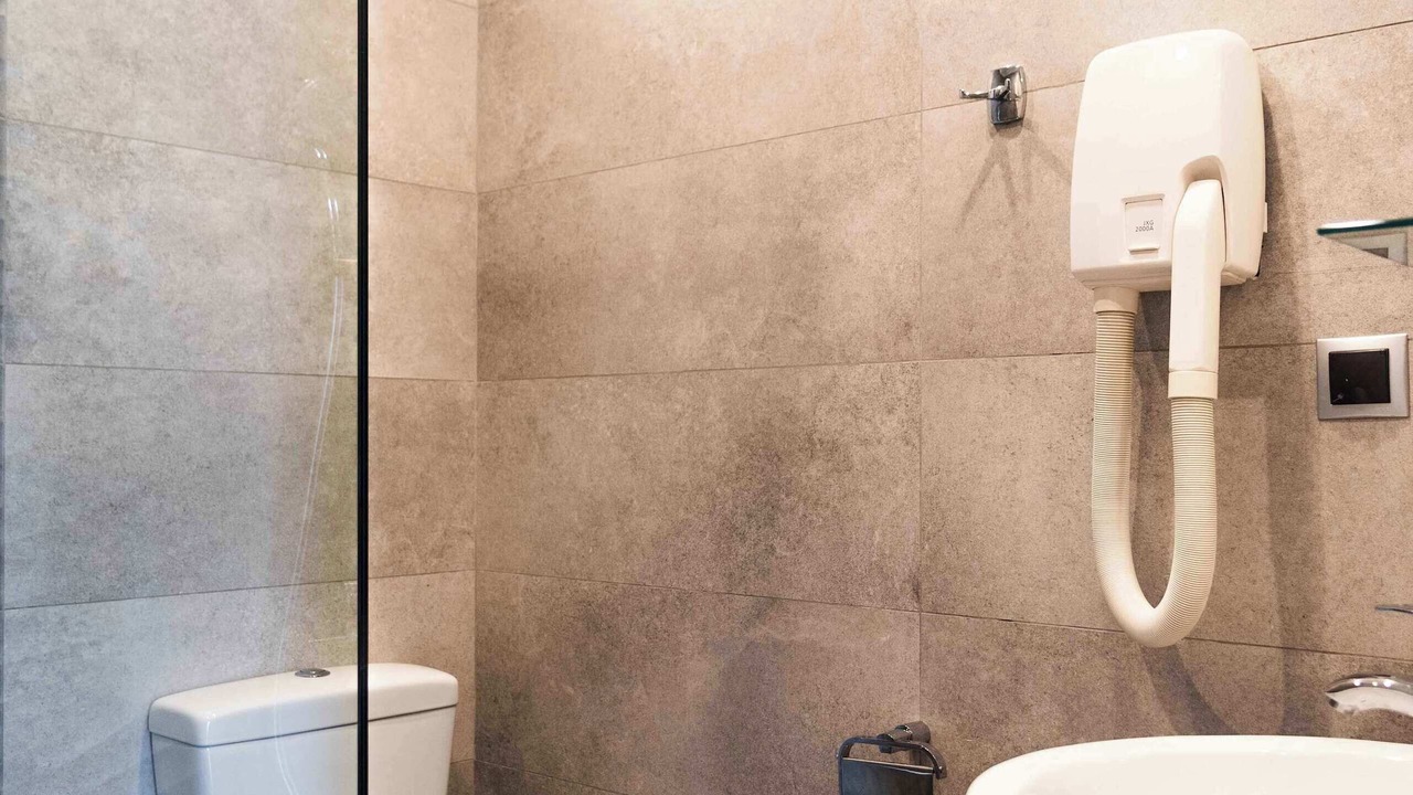 Photo of Bathroom in Gardenos