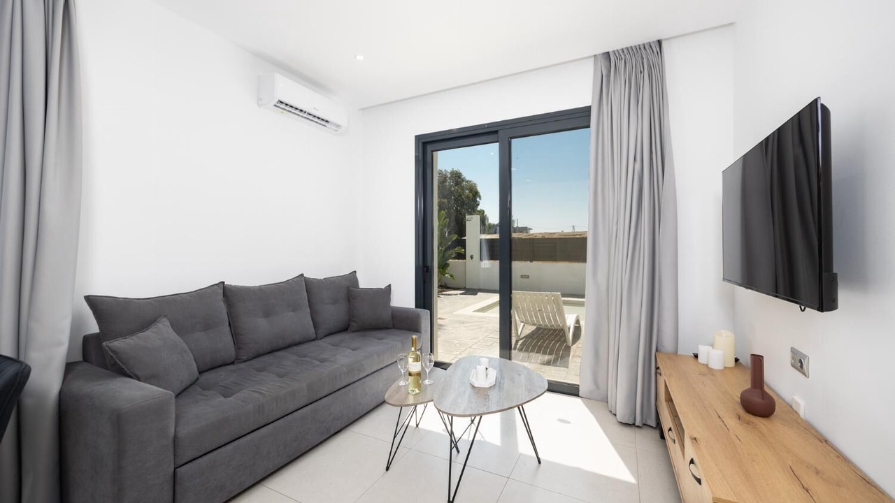 Photo of Bedroom in Petaloudes