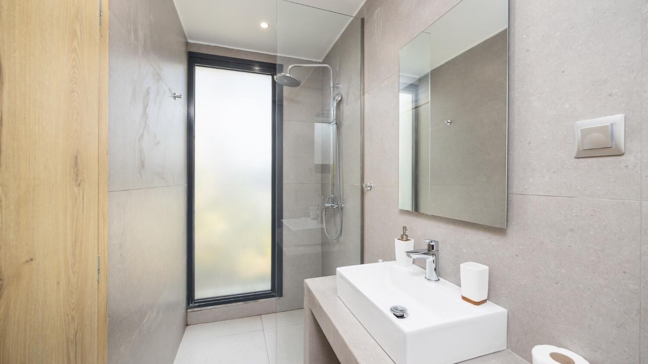 Photo of Bathroom in Petaloudes