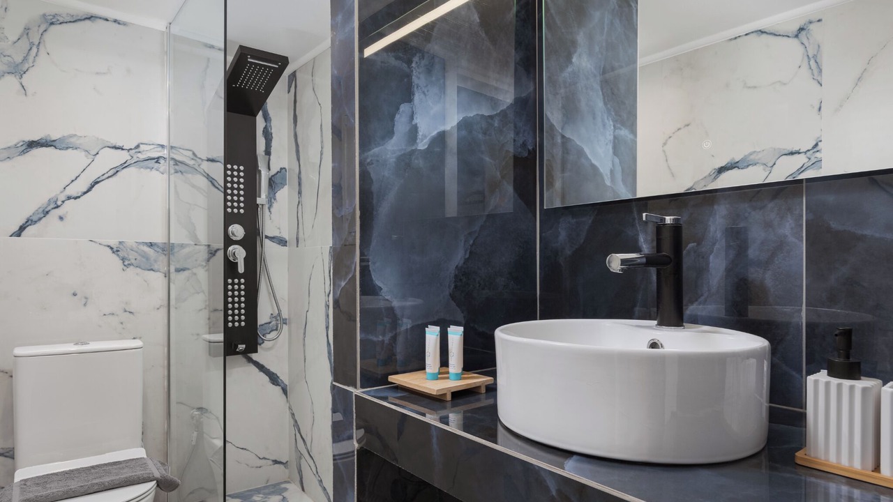 Photo of Bathroom in Mets