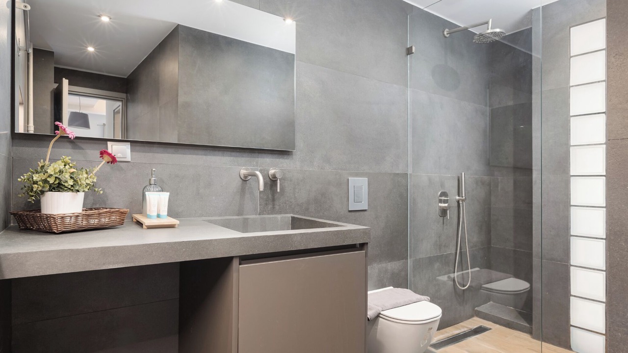 Photo of Bathroom in Mets