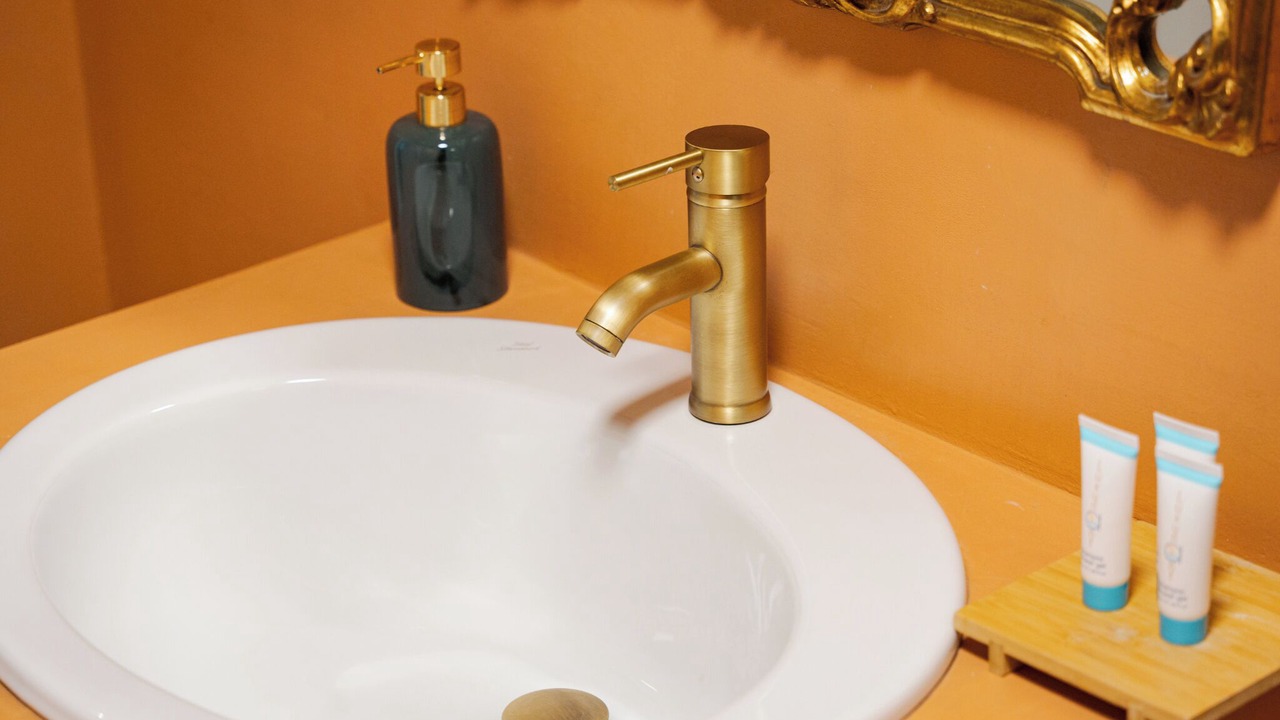 Photo of Bathroom in Mets